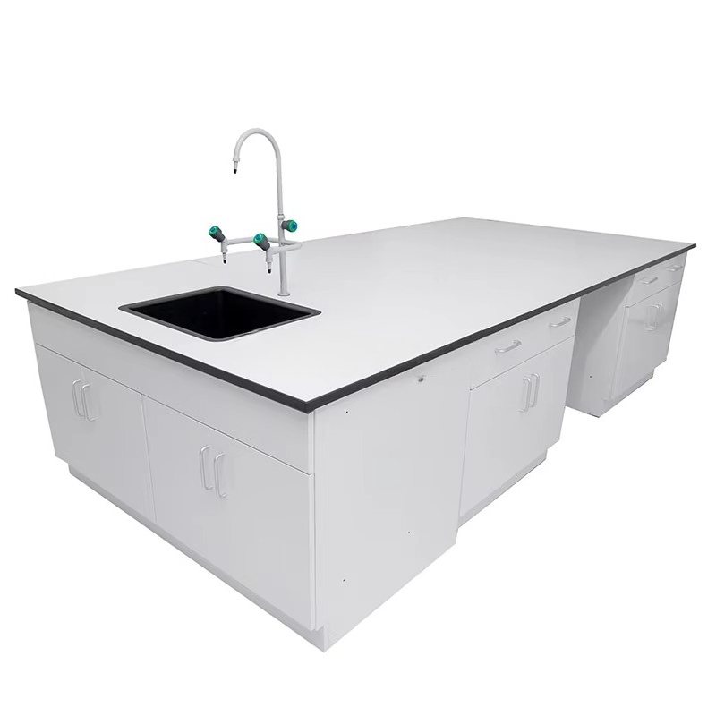 Meble laboratoryjne: wyspa lab – Medical Labs recenzja i cena